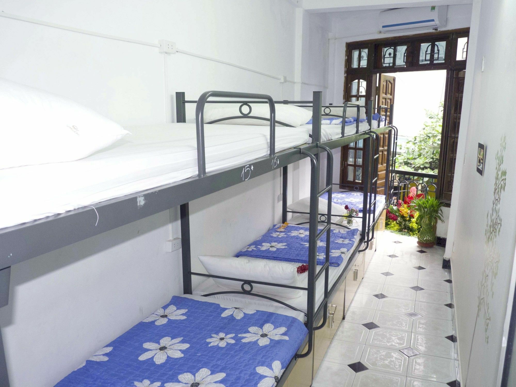 Daisy Hostel Hanoï Extérieur photo